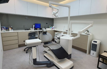 Dental treatment room